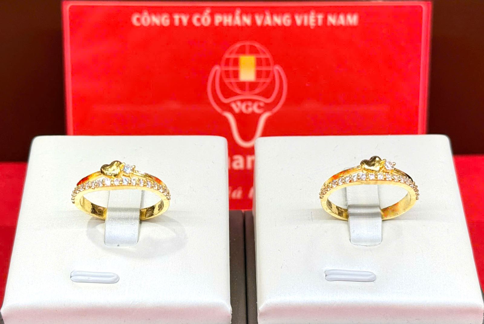 25/3- Vàng di chuyển trên vùng hỗ trợ 3000